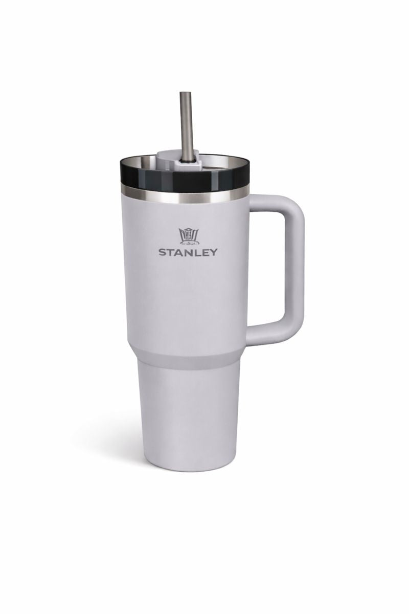 Stanley 1.8L -Gardez votre boisson GLACÉE pendant 48h même sous la chaleur de Dakar 🧊🔥”