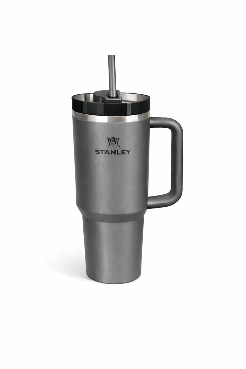 Stanley 1.8L -Gardez votre boisson GLACÉE pendant 48h même sous la chaleur de Dakar 🧊🔥”